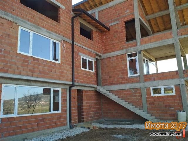 Се продава Куќа во  нас Други