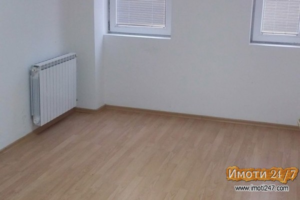 Rent Office space in   Centar
