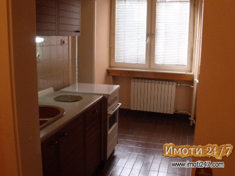 Се продава Куќа во  нас ЃПетров