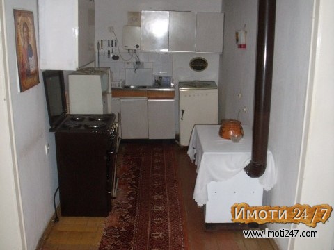 Се продава Куќа во  нас ЃПетров