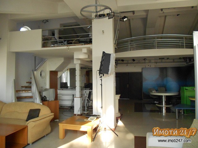 Rent Office space in   Zhelezara