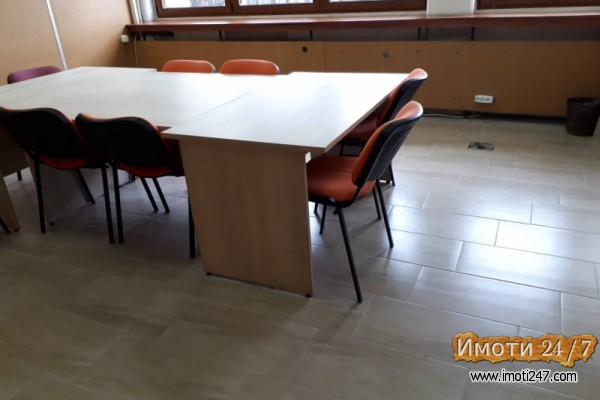 Rent Office space in   Centar
