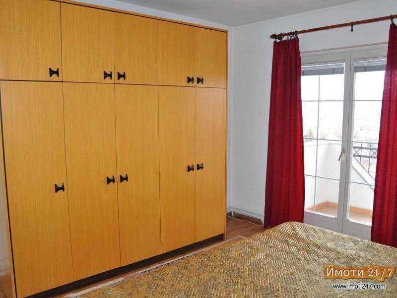 Rent House in   Crniche