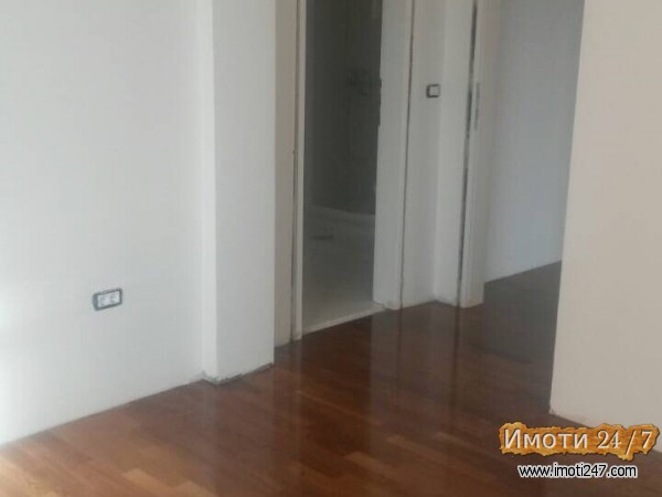 Се продава Стан во  нас Злокуќани