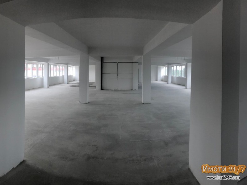 Rent Office space in   Madzari