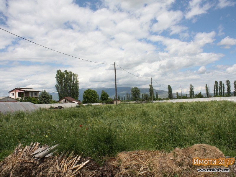 Се продава Плац во  нас Драчево