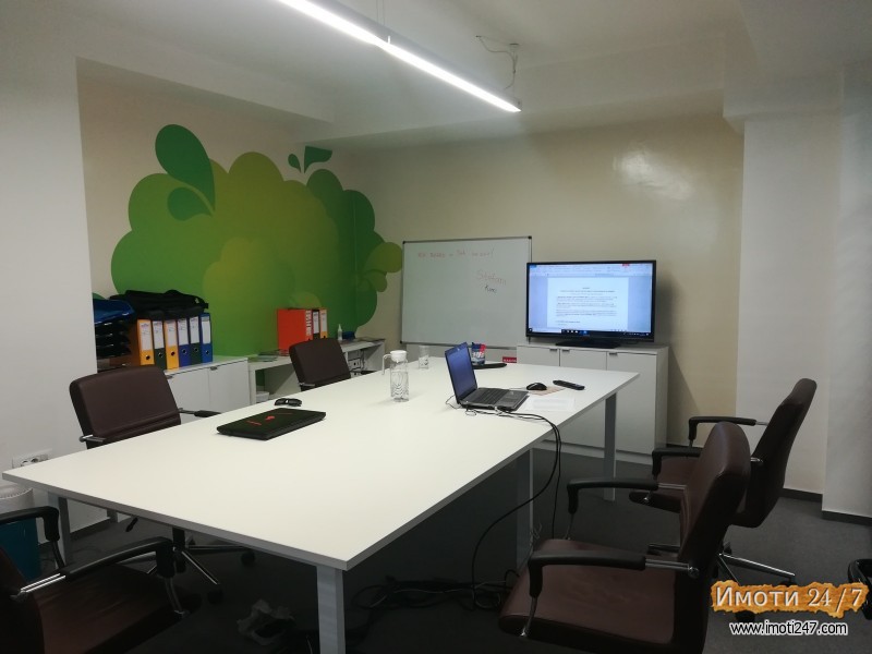 Се продава Деловен простор во  нас Карпош 3