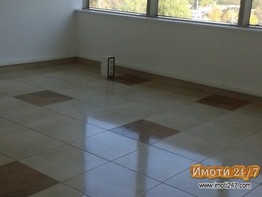 Rent Office space in   Centar