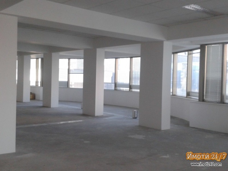 Rent Office space in   Centar