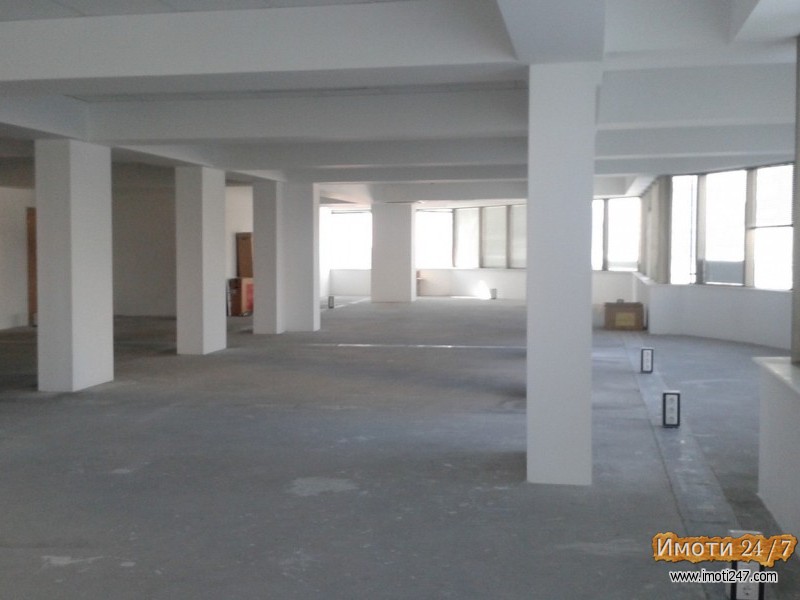 Rent Office space in   Centar