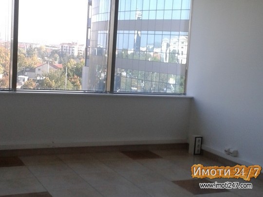 Rent Office space in   Centar