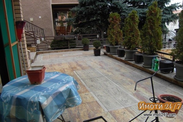 Rent Apartments in   Crniche