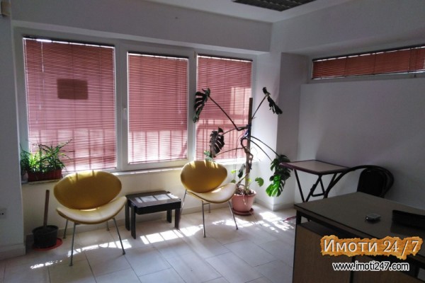 Rent Office space in   Aerodrom