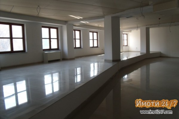 Rent Office space in   Centar