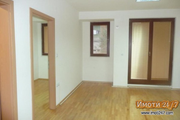 Rent Office space in   Centar