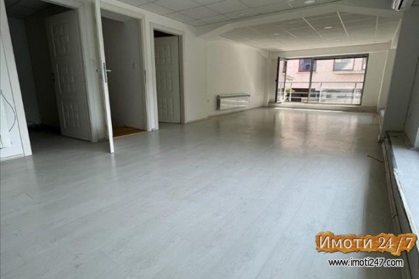 Rent Office space in   Centar