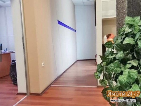 Се продава Стан во  нас Центар