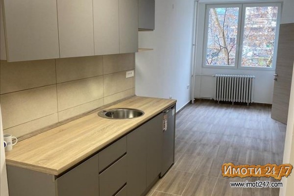 Rent Office space in   Centar