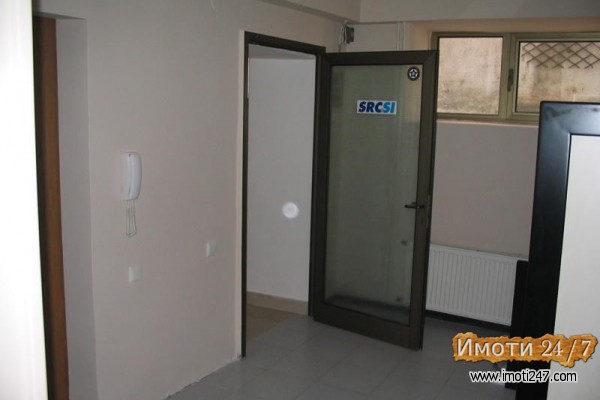 Rent Office space in   Centar