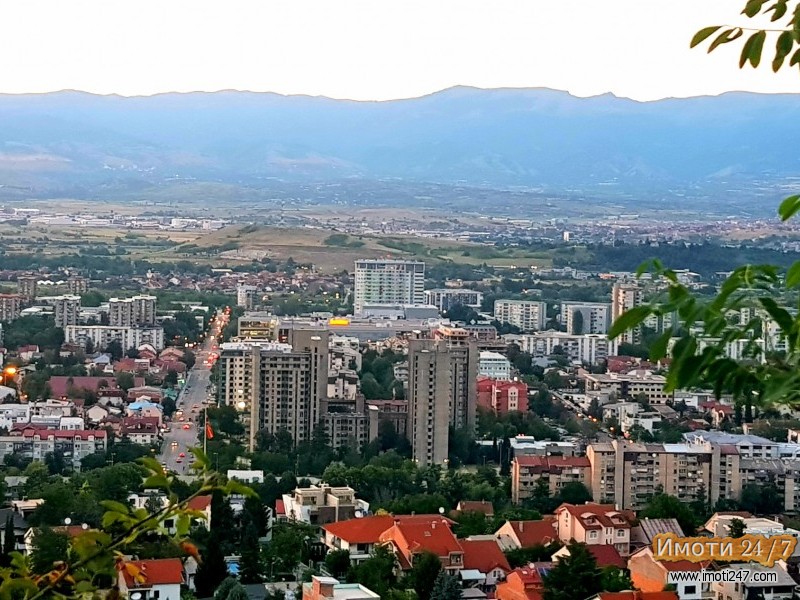 Се продава Плац во  нас Жданец