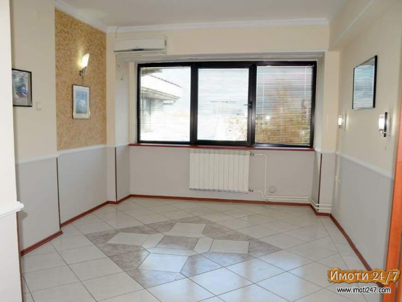 Се издава Деловен простор во  нас Тафталиџе 1