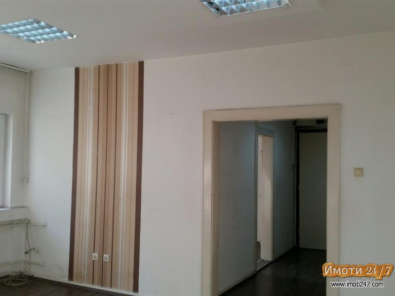 Rent Office space in   Centar