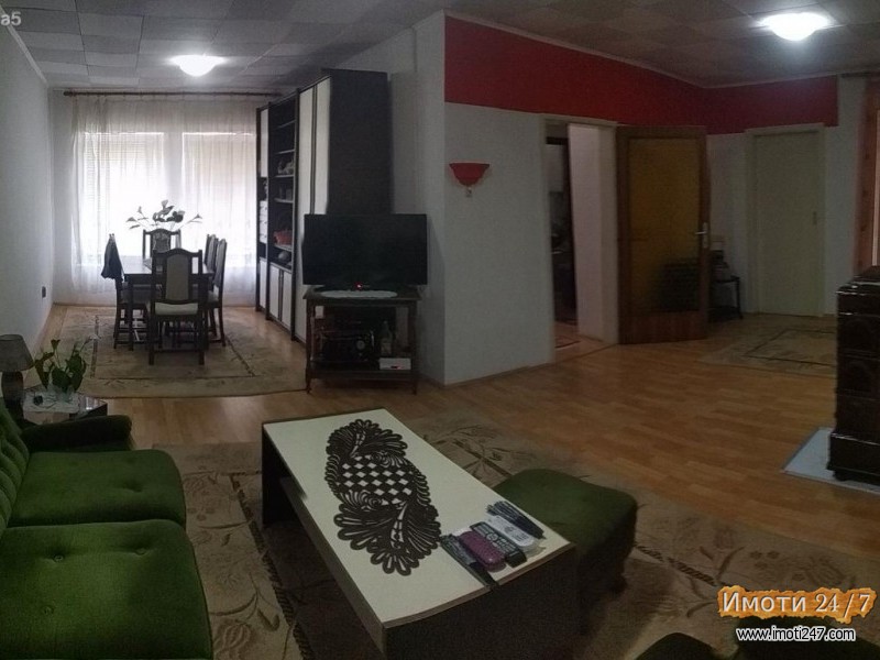 Се продава Куќа во  нас ЃПетров