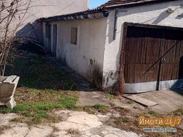 Се продава Куќа во  нас Хром