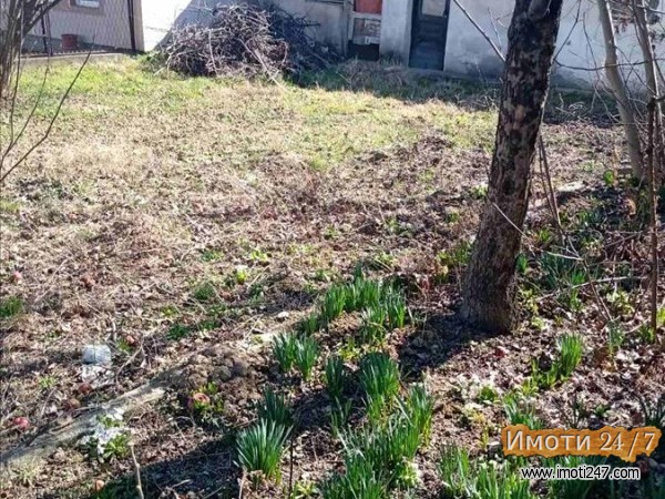 Се продава Куќа во  нас Хром