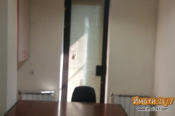 Rent Office space in   Centar