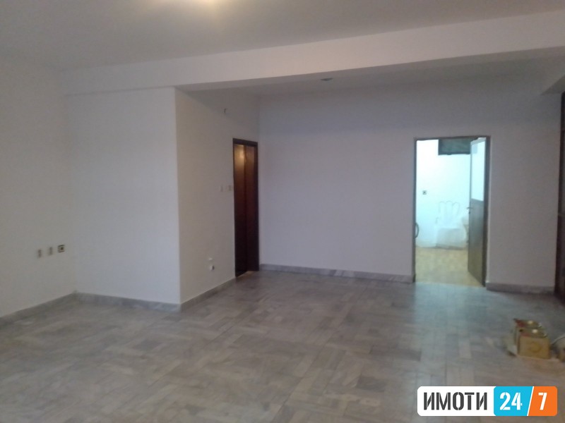 Rent Office space in   Centar