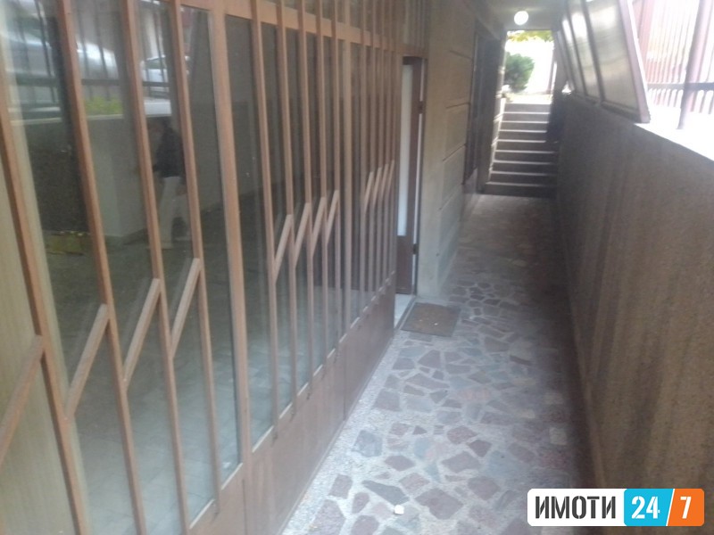Rent Office space in   Centar