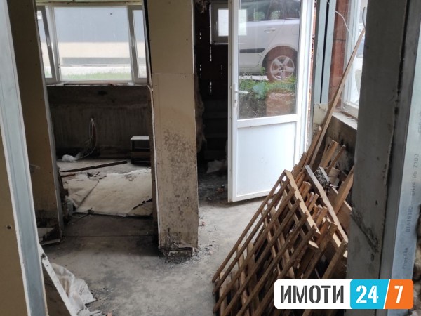 Се продава Деловен простор во  нас Аеродром