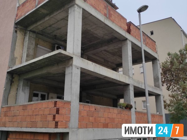 Се продава Деловен простор во  нас Аеродром