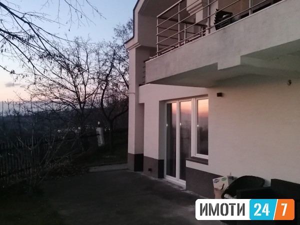 Се продава Куќа во  нас Радишани