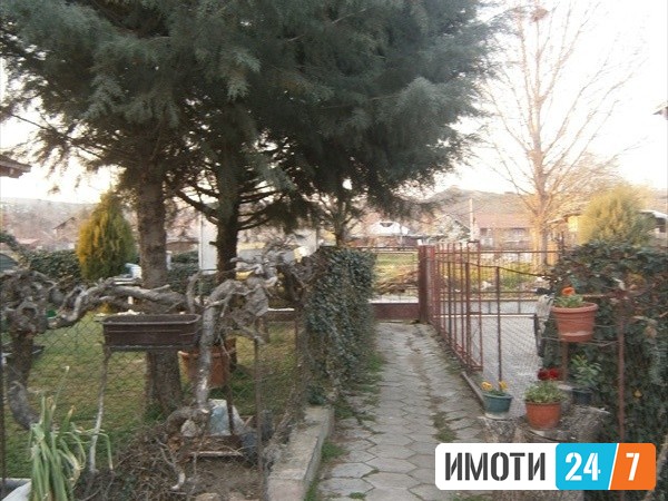 Се продава Куќа во  нас ЃПетров