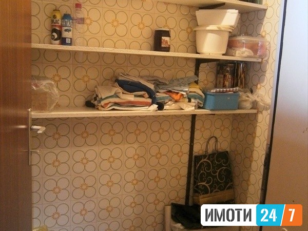 Се продава Куќа во  нас ЃПетров