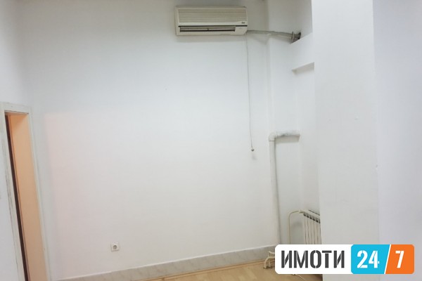 Sell Office space in   Karposh 4