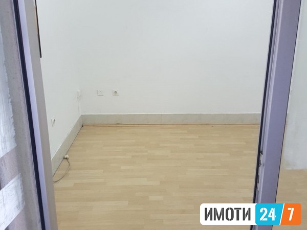 Sell Office space in   Karposh 4