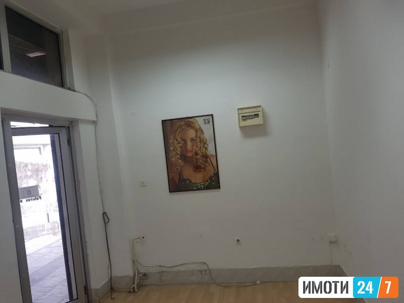 Sell Office space in   Karposh 4