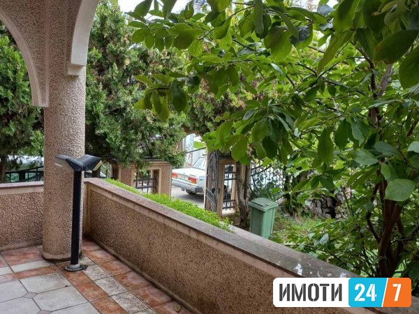 Се продава Куќа во  нас Центар