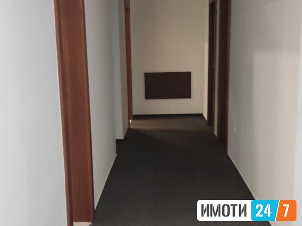 Rent Office space in   Centar