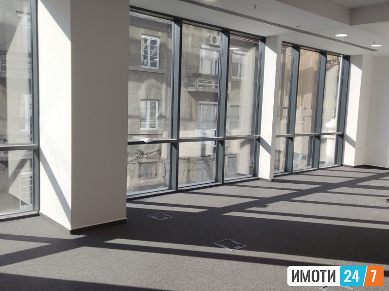 Rent Office space in   Centar