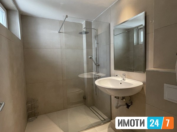 Rent House in   Crniche
