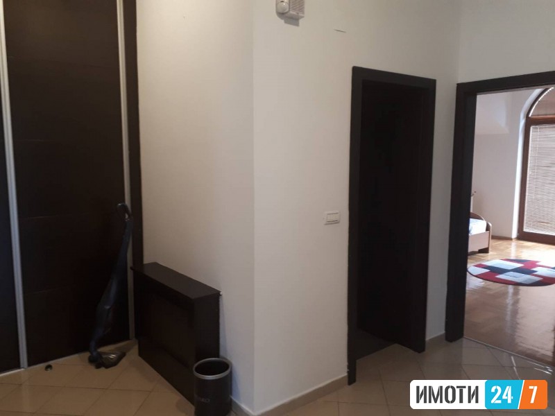 Се издава Стан во  нас Козле