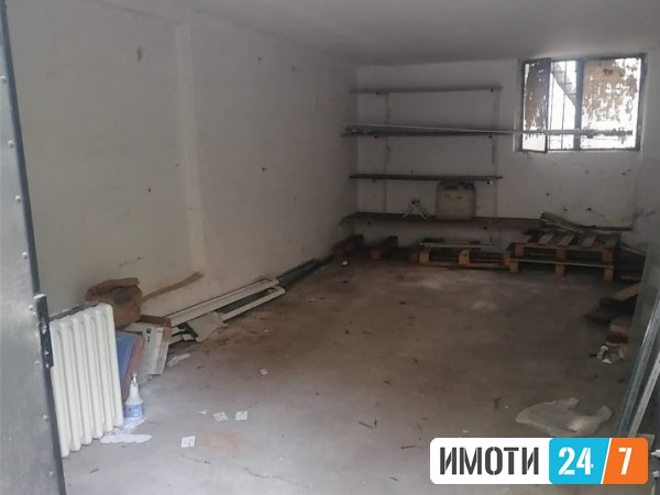 Се продава  во  нас Центар
