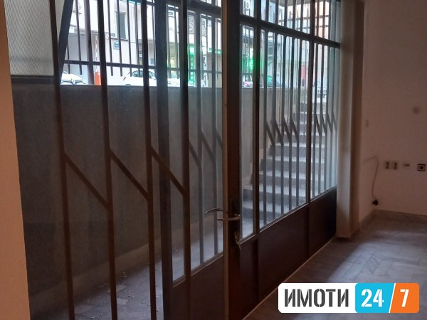 Rent Office space in   Centar