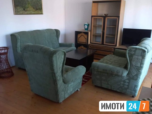 Се издава Стан во  нас Пинтија