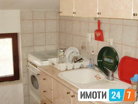Се издава Стан во  нас Козле