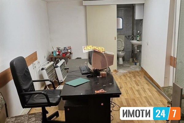 Се продава Деловен простор во  нас Центар